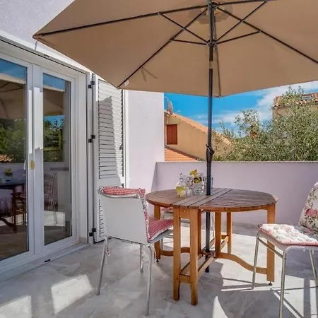 With A Parking Space Losinj, Losinj - 22870 *