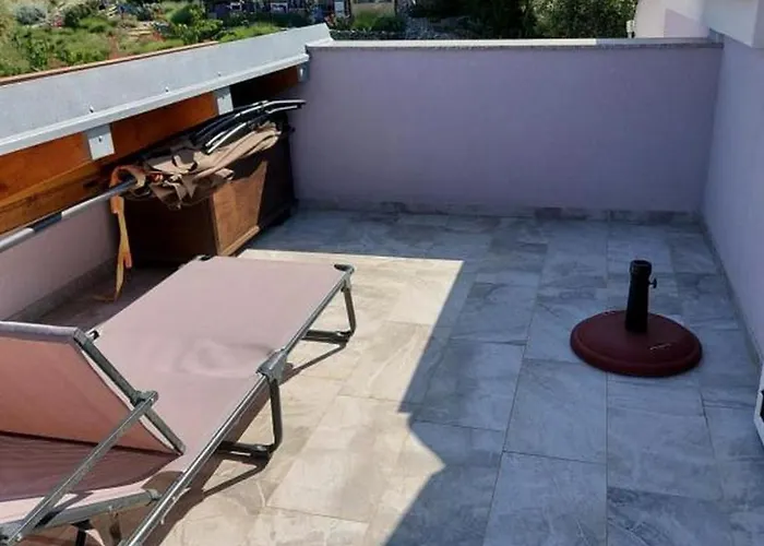 Appartamento With A Parking Space Losinj, Losinj - 22870 Mali Lošinj